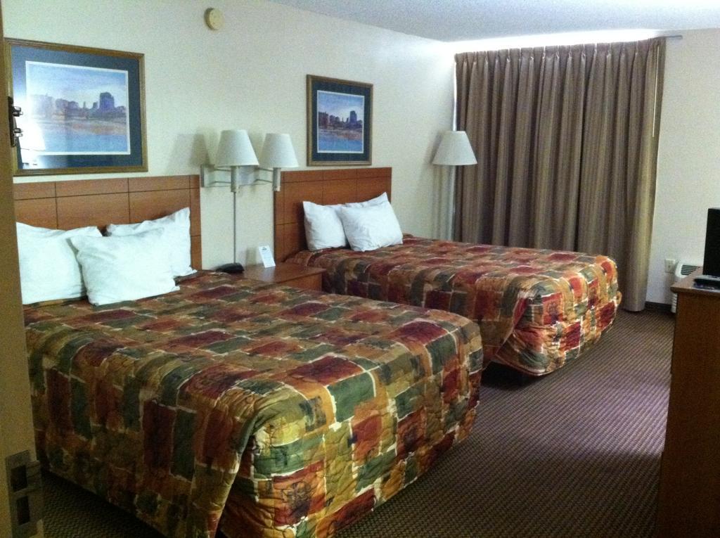 Vacation Inn Phoenix Bagian luar foto